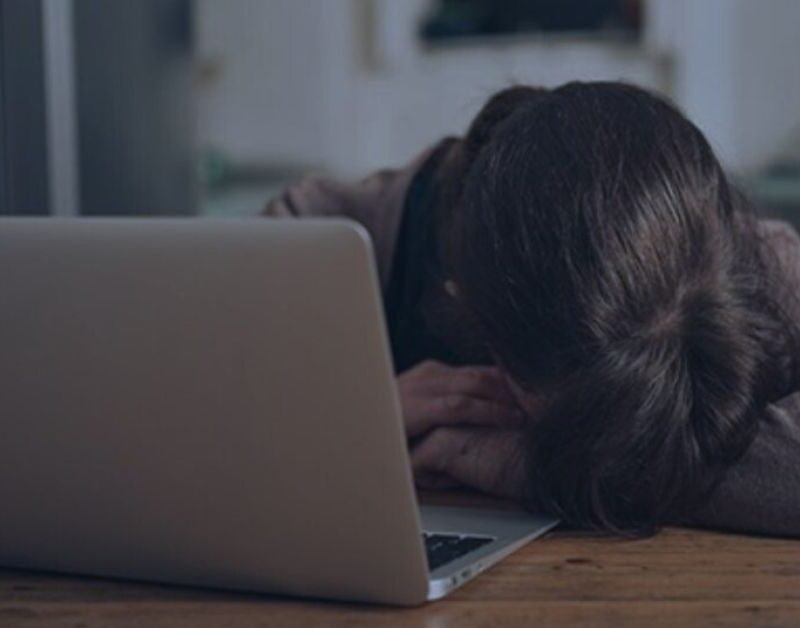 Uso da Internet por Crianças, entre o Acesso Amplo e os Riscos Graves